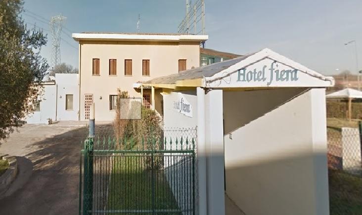 Hotel Fiera Pesaro Kültér fotó