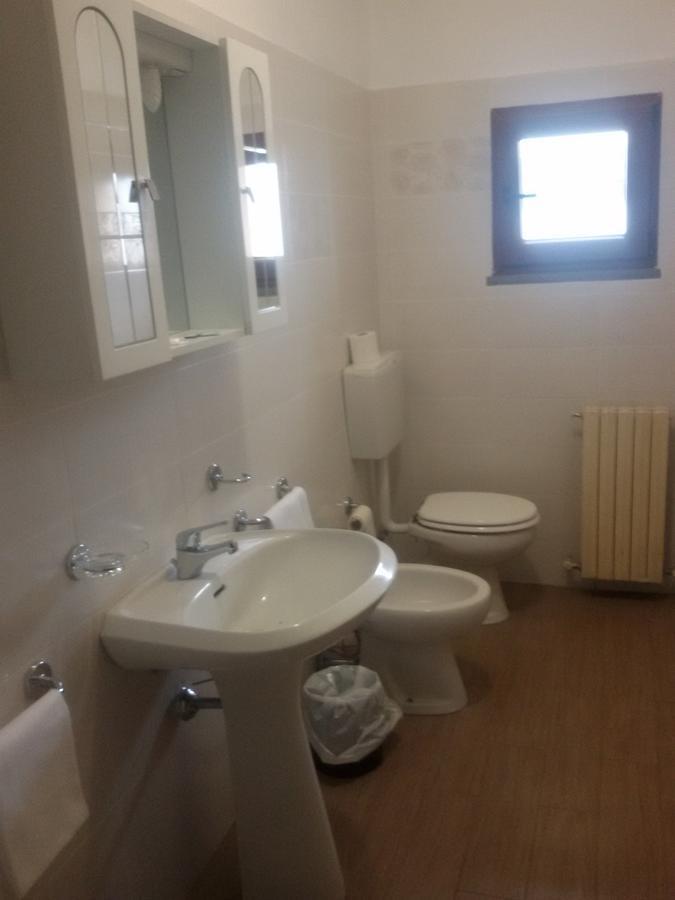 Hotel Fiera Pesaro Kültér fotó